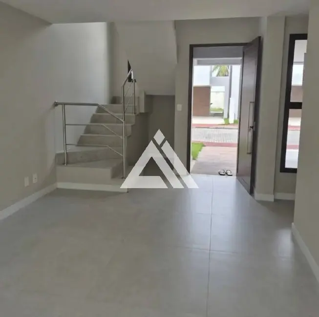 Foto 3 de Casa de Condomínio com 4 quartos para alugar, 134m2 em Feira De Santana - BA