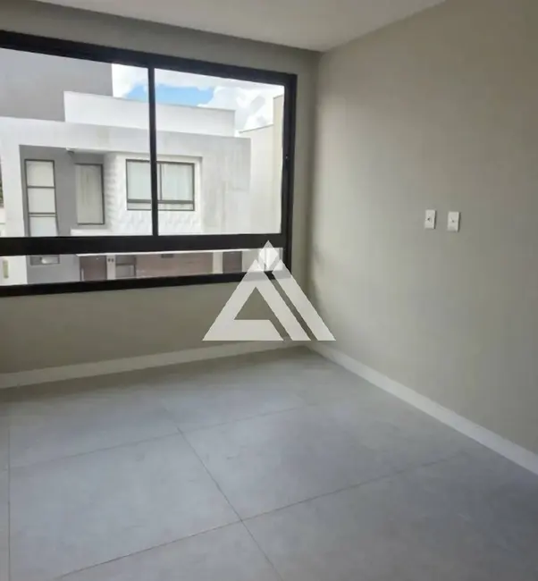Foto 6 de Casa de Condomínio com 4 quartos para alugar, 134m2 em Feira De Santana - BA