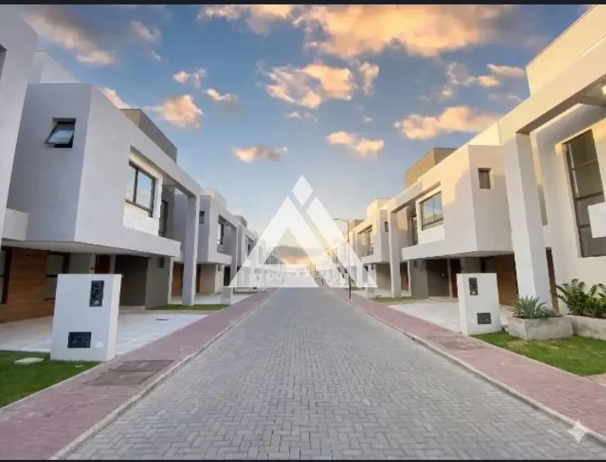 Foto 2 de Casa de Condomínio com 4 quartos para alugar, 134m2 em Feira De Santana - BA