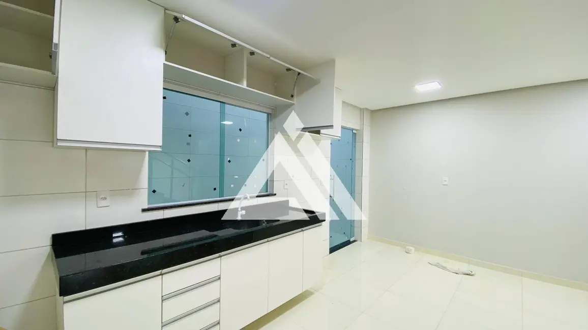 Foto 3 de Casa com 2 quartos para alugar, 80m2 em Queimadinha, Feira De Santana - BA