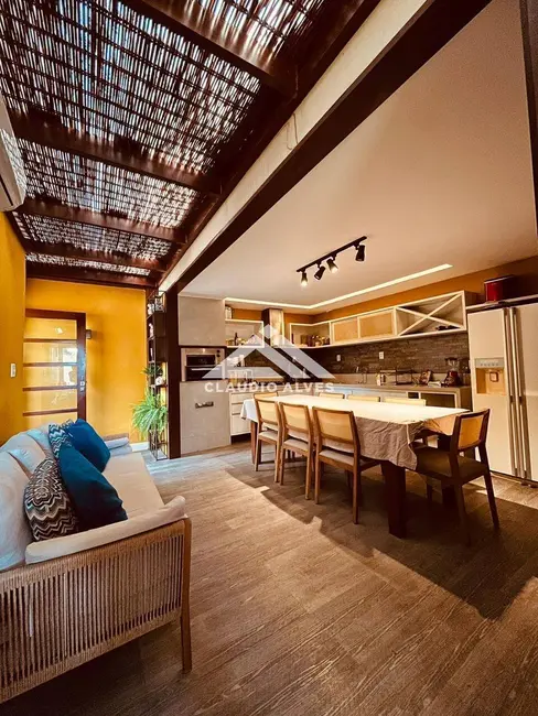 Casa de Condomínio com 4 quartos à venda, 256m2 em Feira De Santana - BA - imagem 2 Foto 2 de Casa de Condomínio com 4 quartos à venda, 256m2 em Feira De Santana - BA