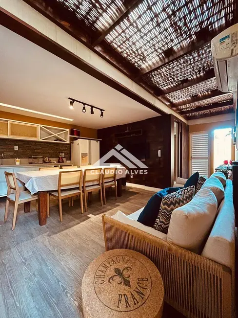 Casa de Condomínio com 4 quartos à venda, 256m2 em Feira De Santana - BA - imagem 1 Foto 1 de Casa de Condomínio com 4 quartos à venda, 256m2 em Feira De Santana - BA
