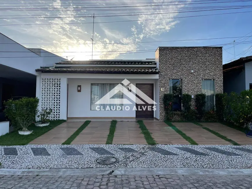 Casa de Condomínio com 4 quartos à venda, 256m2 em Feira De Santana - BA - imagem 3 Foto 3 de Casa de Condomínio com 4 quartos à venda, 256m2 em Feira De Santana - BA