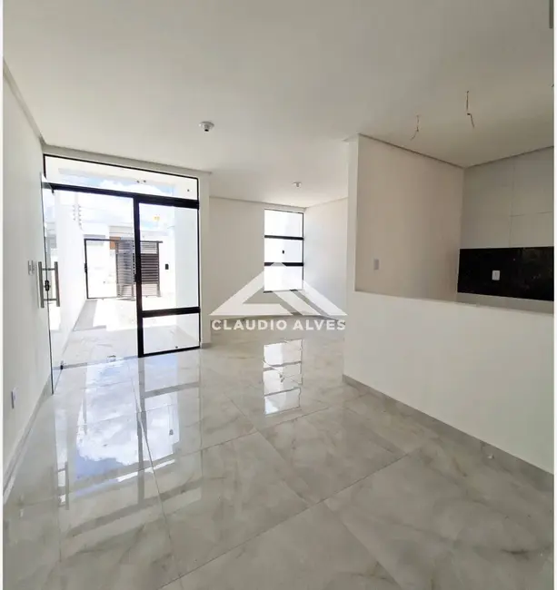 Foto 2 de Casa com 3 quartos à venda, 78m2 em Feira De Santana - BA