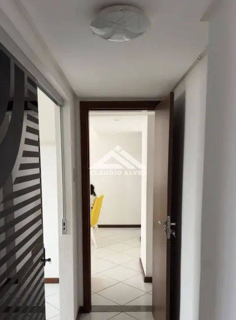 Apartamento com 3 quartos para alugar, 84m2 em Feira De Santana - BA - imagem 3 Foto 3 de Apartamento com 3 quartos para alugar, 84m2 em Feira De Santana - BA