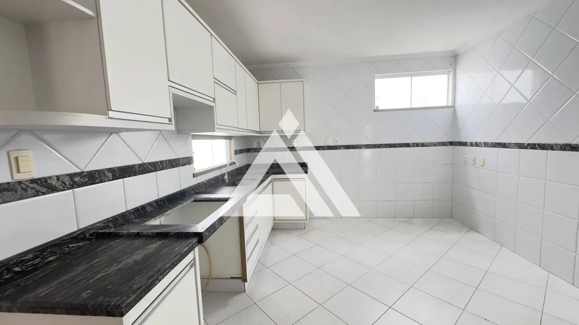 Foto 8 de Casa de Condomínio com 4 quartos à venda, 321m2 em Feira De Santana - BA