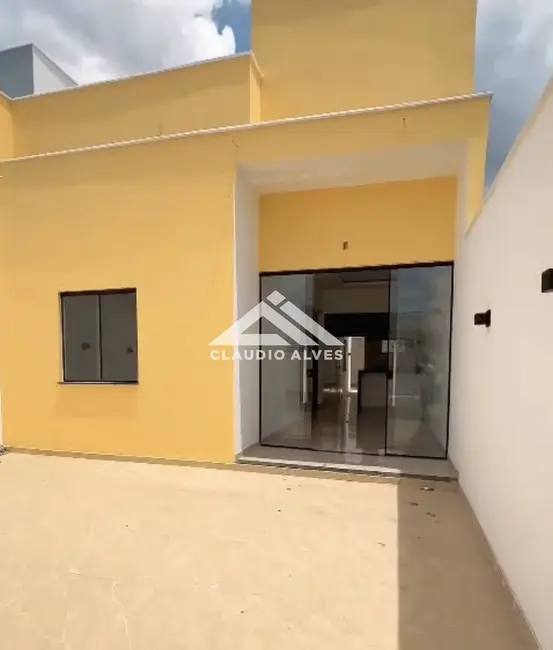 Casa com 3 quartos à venda, 100m2 em Feira De Santana - BA - imagem 3 Foto 3 de Casa com 3 quartos à venda, 100m2 em Feira De Santana - BA