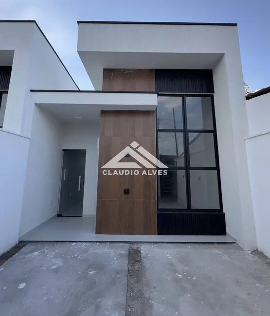 Foto 2 de Casa com 3 quartos à venda, 150m2 em Feira De Santana - BA