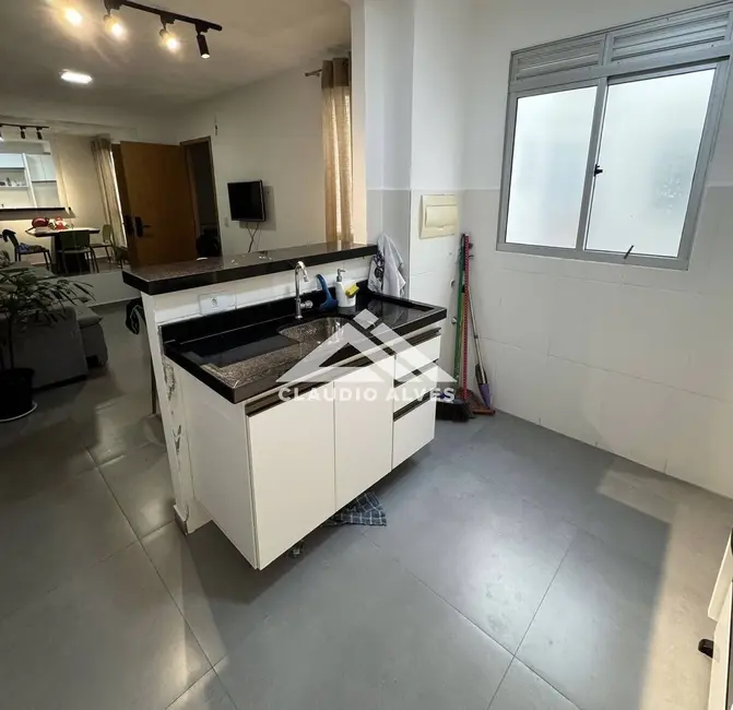 Foto 4 de Apartamento com 2 quartos à venda, 55m2 em Feira De Santana - BA