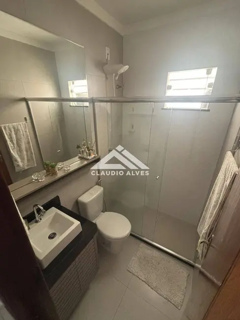 Foto 9 de Casa com 3 quartos à venda, 145m2 em Feira De Santana - BA