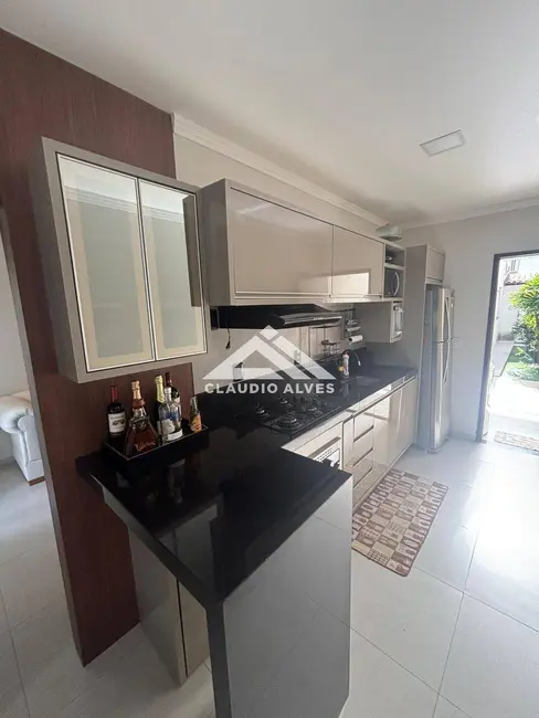 Foto 4 de Casa com 3 quartos à venda, 145m2 em Feira De Santana - BA