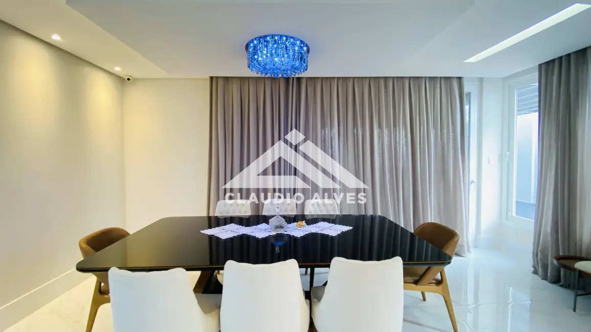 Foto 9 de Casa de Condomínio com 4 quartos à venda, 372m2 em Feira De Santana - BA