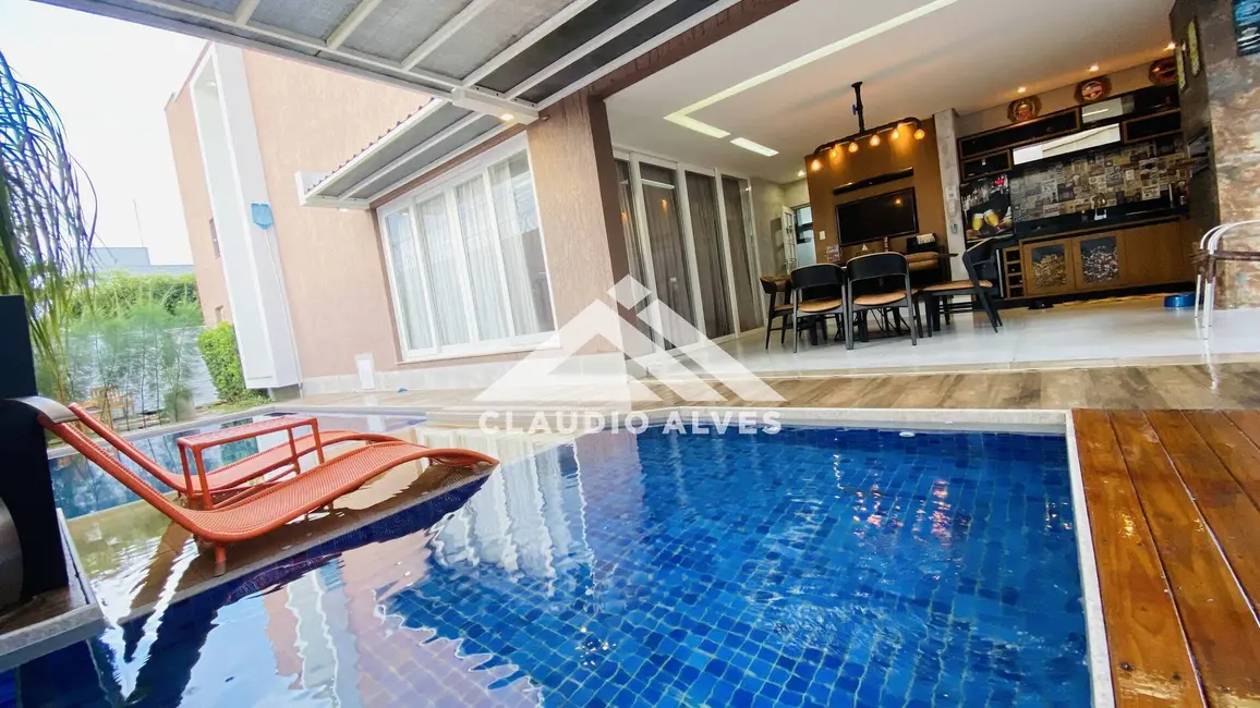 Foto 1 de Casa de Condomínio com 4 quartos à venda, 372m2 em Feira De Santana - BA