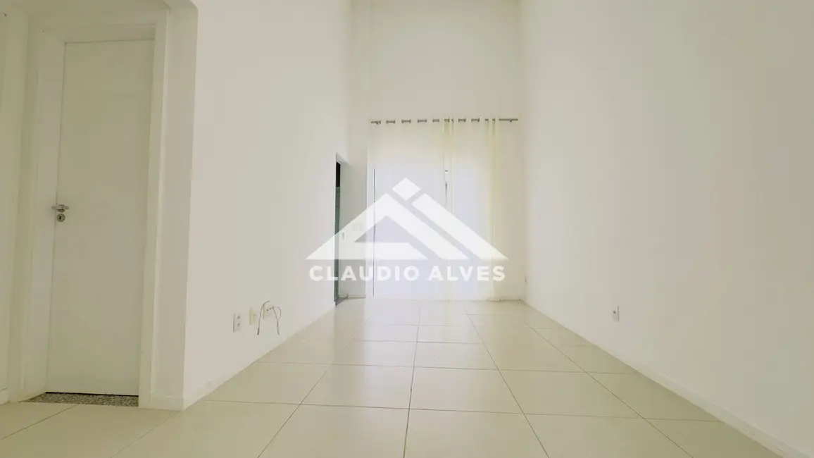 Foto 5 de Casa de Condomínio com 2 quartos para alugar, 80m2 em Feira De Santana - BA