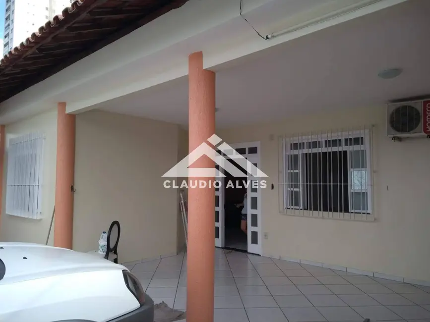 Foto 8 de Casa com 3 quartos para alugar em Feira De Santana - BA