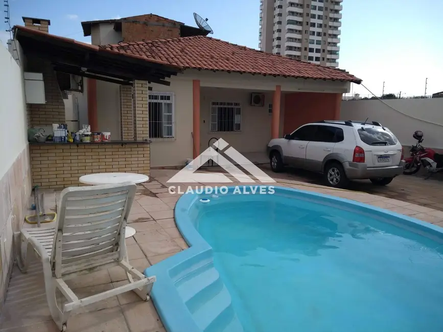 Foto 1 de Casa com 3 quartos para alugar em Feira De Santana - BA