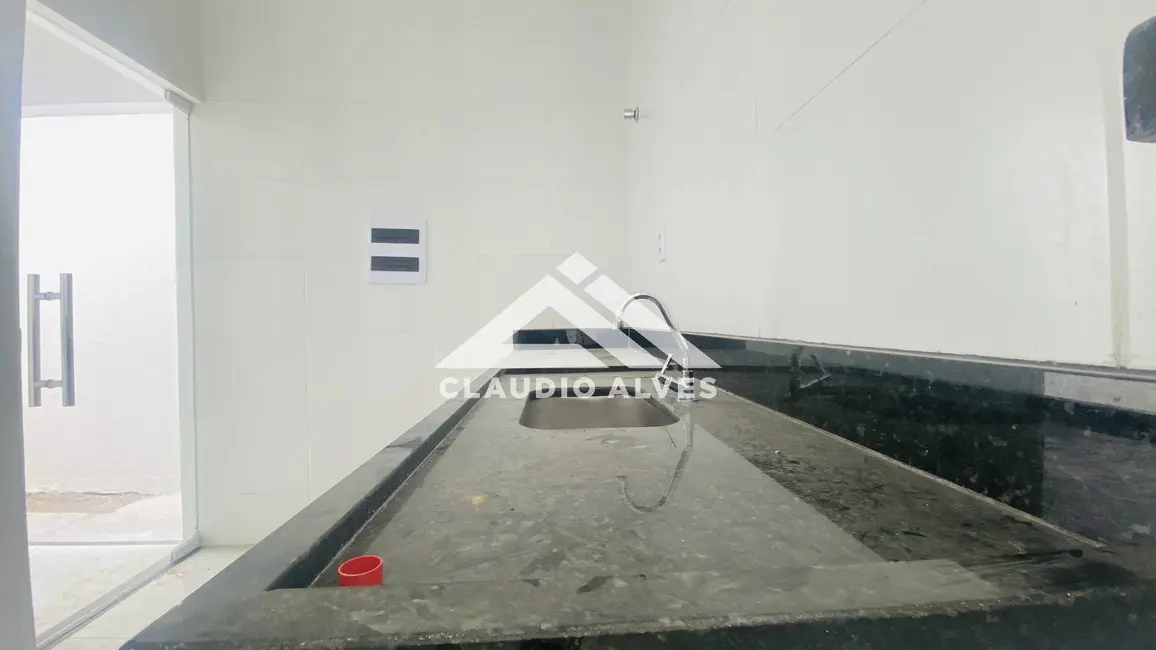 Foto 8 de Casa com 2 quartos à venda, 65m2 em Feira De Santana - BA