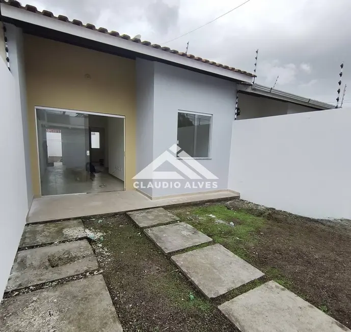 Foto 2 de Casa com 2 quartos à venda, 65m2 em Feira De Santana - BA