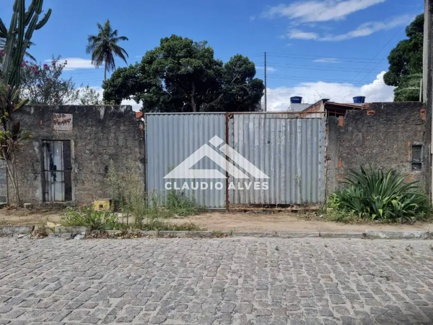 Foto 2 de Terreno / Lote à venda, 300m2 em Feira De Santana - BA