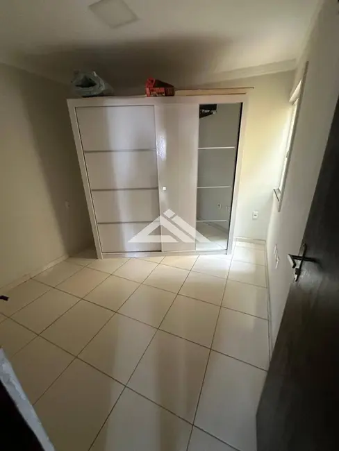 Casa com 4 quartos para alugar em Feira De Santana - BA - imagem 9 Foto 9 de Casa com 4 quartos para alugar em Feira De Santana - BA