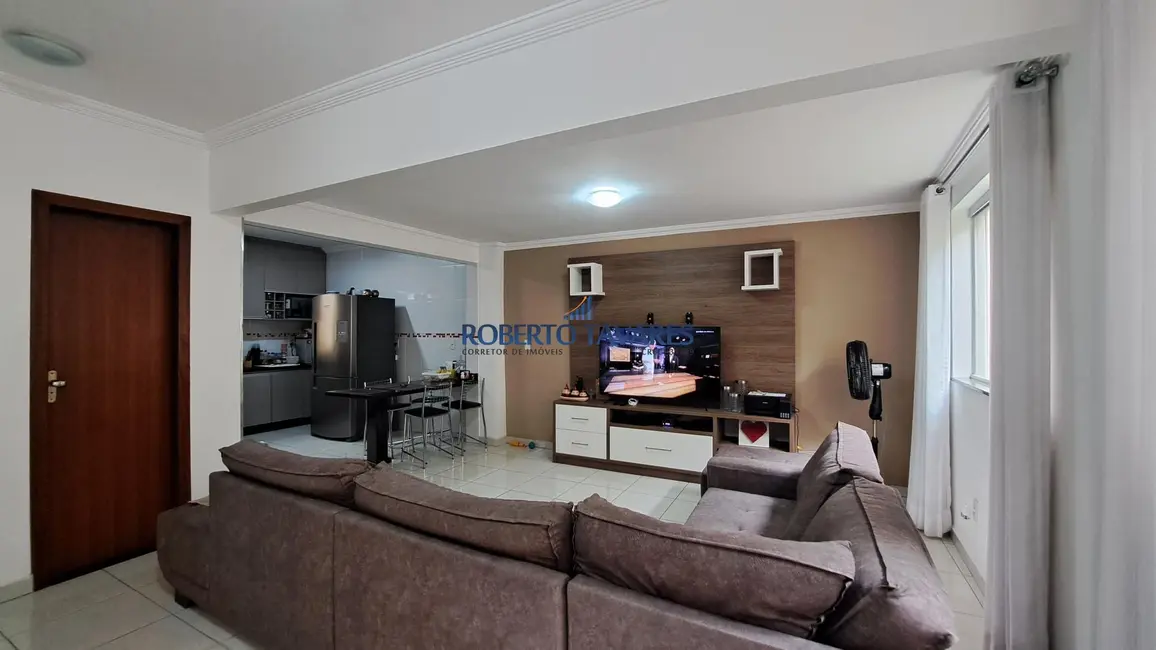 Foto 2 de Casa com 3 quartos à venda, 104m2 em Sion, Joao Monlevade - MG