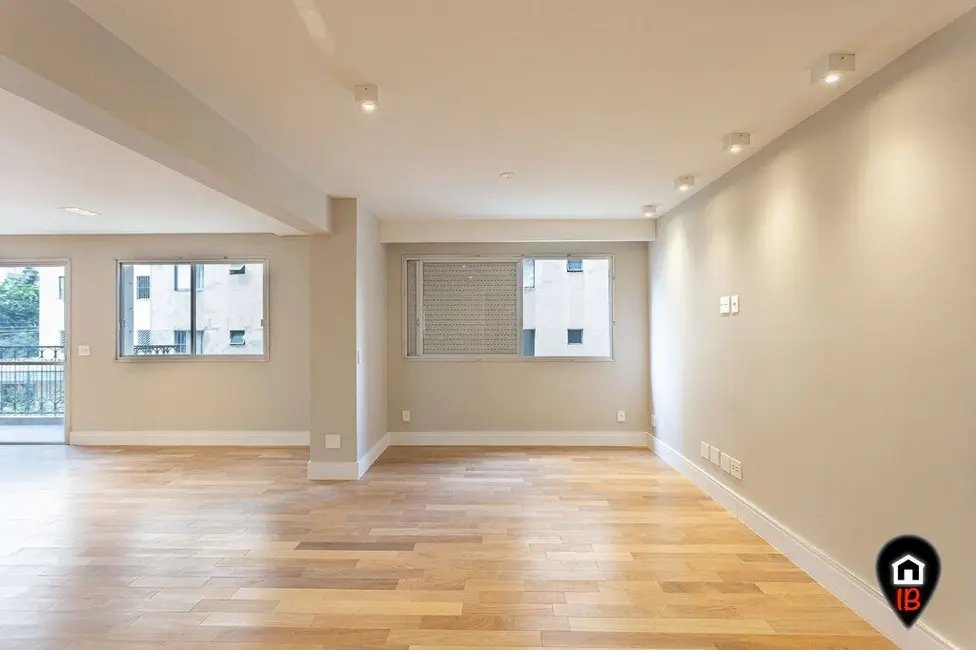 Foto 4 de Apartamento com 2 quartos à venda, 161m2 em Moema, São Paulo - SP