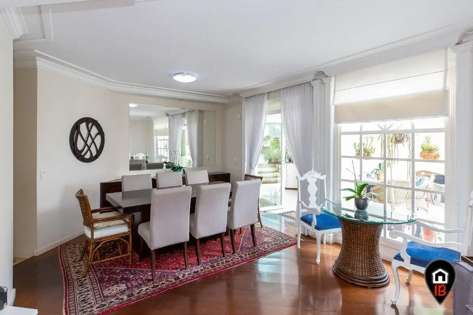 Cobertura com 4 quartos à venda, 202m2 em Moema, São Paulo - SP - imagem 9 Foto 9 de Cobertura com 4 quartos à venda, 202m2 em Moema, São Paulo - SP