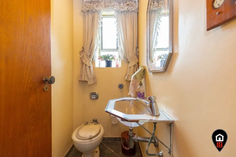 Apartamento com 3 quartos à venda, 252m2 em Higienópolis, São Paulo - SP - imagem 8 Foto 8 de Apartamento com 3 quartos à venda, 252m2 em Higienópolis, São Paulo - SP