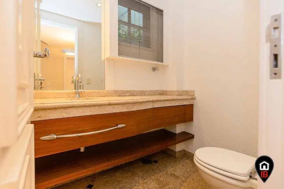 Casa com 4 quartos à venda, 370m2 em Alto da Boa Vista, São Paulo - SP - imagem 9 Foto 9 de Casa com 4 quartos à venda, 370m2 em Alto da Boa Vista, São Paulo - SP