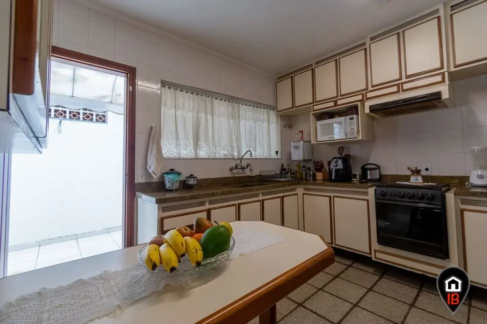 Foto 8 de Casa com 3 quartos à venda, 300m2 em Jardim Virginia Bianca, São Paulo - SP