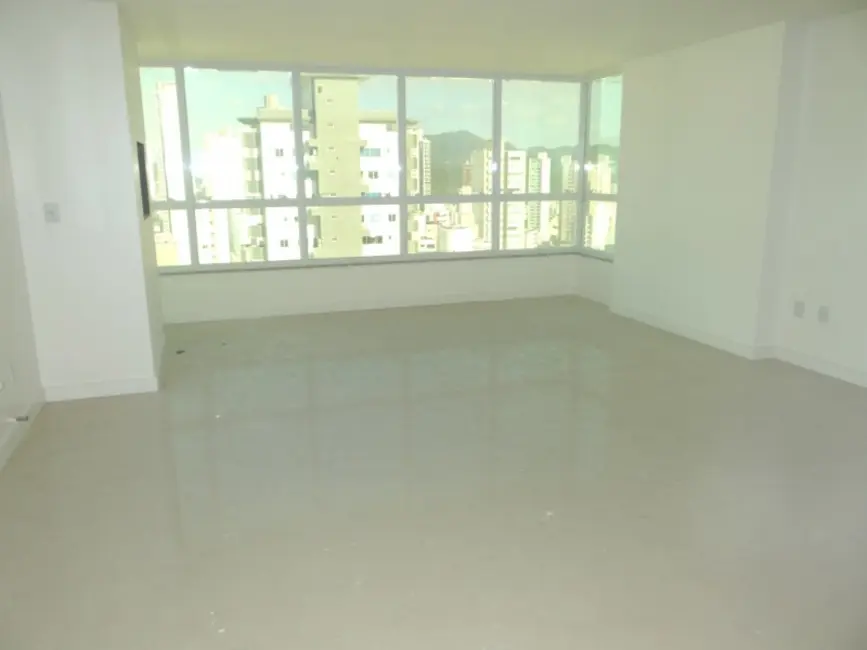 Foto 2 de Apartamento com 4 quartos à venda, 151m2 em Centro, Balneario Camboriu - SC