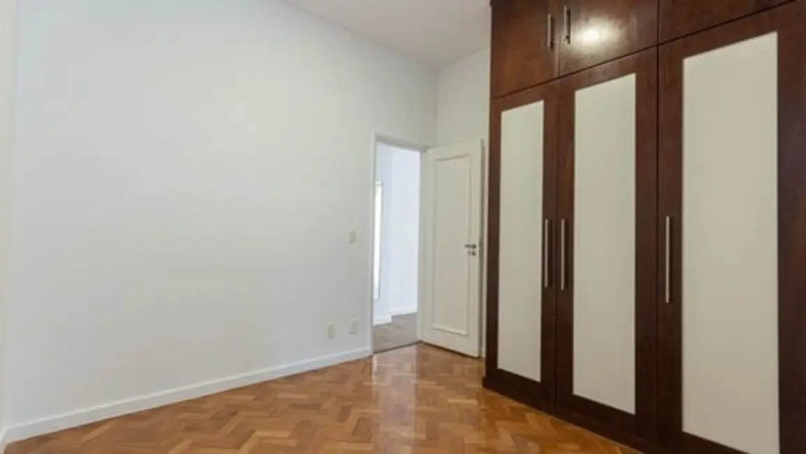 Foto 2 de Apartamento com 2 quartos à venda, 64m2 em Rio De Janeiro - RJ