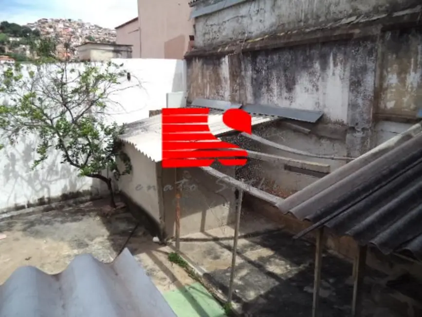 Casa com 3 quartos à venda, 88m2 em Santa Efigênia, Belo Horizonte - MG - imagem 3 Foto 3 de Casa com 3 quartos à venda, 88m2 em Santa Efigênia, Belo Horizonte - MG