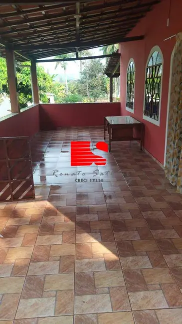 Chácara com 4 quartos à venda em Pedro Leopoldo - MG - imagem 8 Foto 8 de Chácara com 4 quartos à venda em Pedro Leopoldo - MG