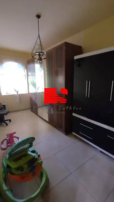 Chácara com 4 quartos à venda em Pedro Leopoldo - MG - imagem 7 Foto 7 de Chácara com 4 quartos à venda em Pedro Leopoldo - MG