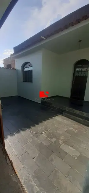 Casa com 3 quartos para alugar, 100m2 em Nova Vista, Belo Horizonte - MG - imagem 1 Foto 1 de Casa com 3 quartos para alugar, 100m2 em Nova Vista, Belo Horizonte - MG