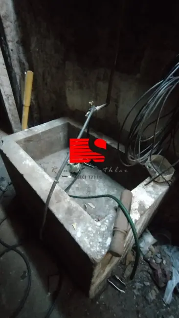 Armazém / Galpão para alugar, 170m2 em Santa Efigênia, Belo Horizonte - MG - imagem 3 Foto 3 de Armazém / Galpão para alugar, 170m2 em Santa Efigênia, Belo Horizonte - MG