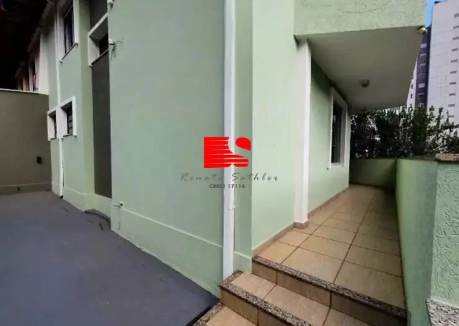 Foto 2 de Casa com 4 quartos à venda, 234m2 em Santa Lúcia, Belo Horizonte - MG