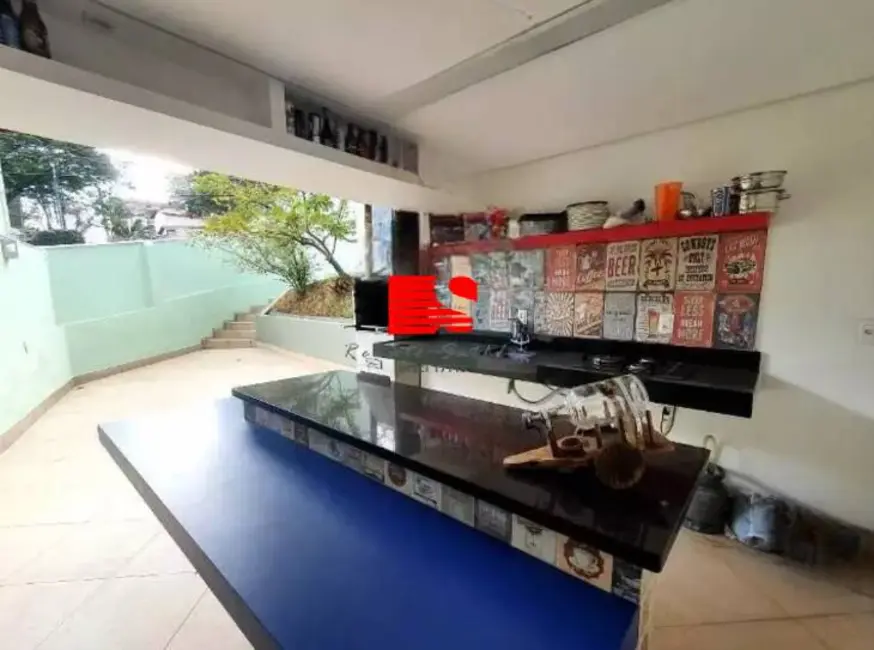 Foto 7 de Casa com 4 quartos à venda, 234m2 em Santa Lúcia, Belo Horizonte - MG
