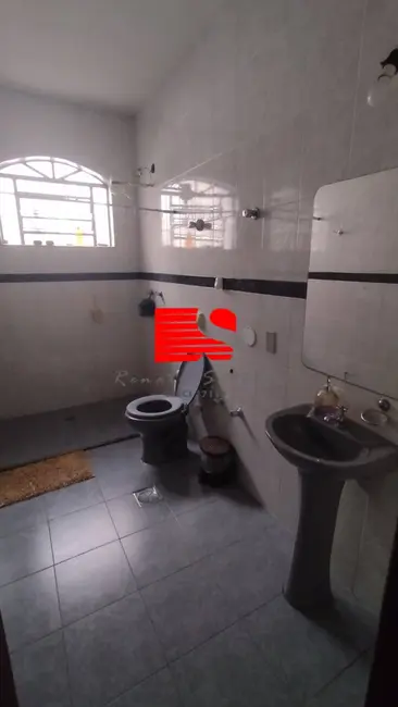 Casa com 5 quartos à venda em Santa Rosa, Belo Horizonte - MG - imagem 4 Foto 4 de Casa com 5 quartos à venda em Santa Rosa, Belo Horizonte - MG