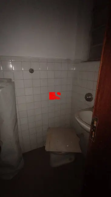 Armazém / Galpão para alugar, 120m2 em Santa Efigênia, Belo Horizonte - MG - imagem 5 Foto 5 de Armazém / Galpão para alugar, 120m2 em Santa Efigênia, Belo Horizonte - MG