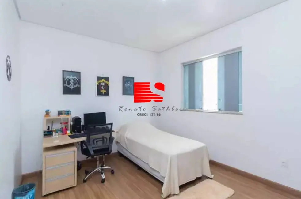 Foto 2 de Casa com 3 quartos à venda em Estoril, Belo Horizonte - MG