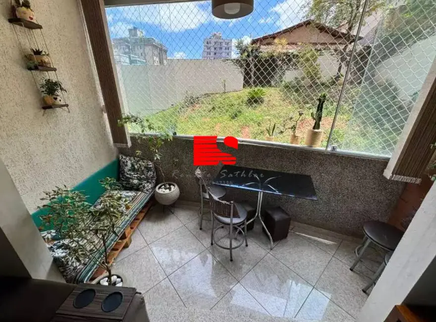 Apartamento com 3 quartos à venda, 80m2 em Sagrada Família, Belo Horizonte - MG - imagem 3 Foto 3 de Apartamento com 3 quartos à venda, 80m2 em Sagrada Família, Belo Horizonte - MG