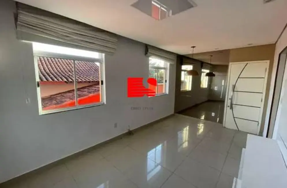 Casa com 3 quartos à venda, 121m2 em Havaí, Belo Horizonte - MG - imagem 4 Foto 4 de Casa com 3 quartos à venda, 121m2 em Havaí, Belo Horizonte - MG