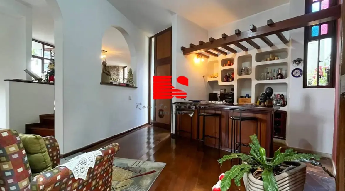 Foto 6 de Casa com 4 quartos à venda em São Lucas, Belo Horizonte - MG