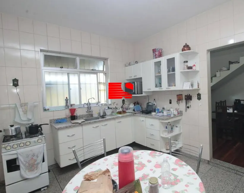 Foto 8 de Casa com 5 quartos à venda, 292m2 em Santa Efigênia, Belo Horizonte - MG