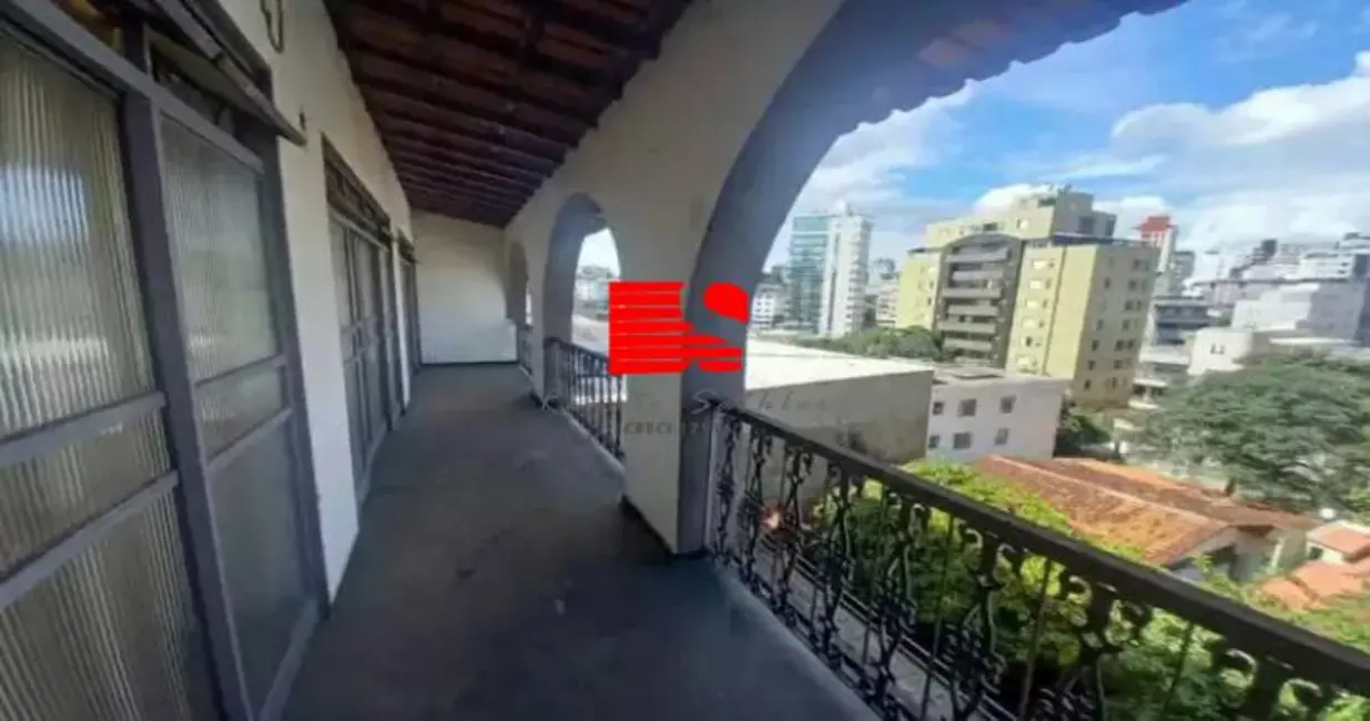 Foto 2 de Casa com 5 quartos à venda, 283m2 em Cidade Nova, Belo Horizonte - MG