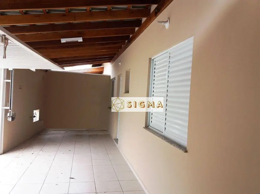 Casa com 2 quartos à venda e para alugar, 227m2 em João XXIII, Vinhedo - SP - imagem 7 Foto 7 de Casa com 2 quartos à venda e para alugar, 227m2 em João XXIII, Vinhedo - SP