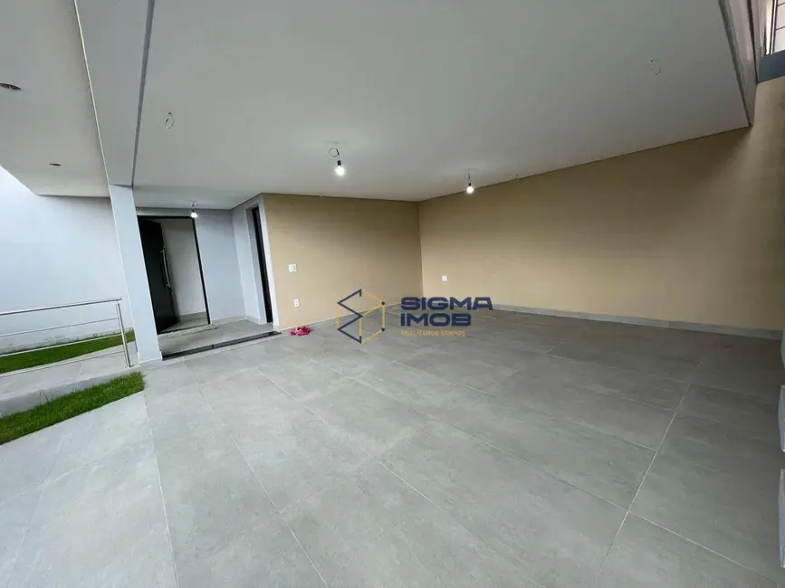 Casa com 3 quartos à venda, 250m2 em João XXIII, Vinhedo - SP - imagem 4 Foto 4 de Casa com 3 quartos à venda, 250m2 em João XXIII, Vinhedo - SP