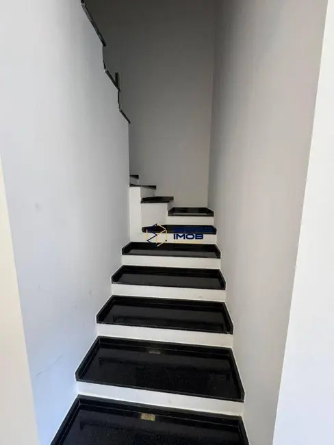 Casa de Condomínio com 3 quartos à venda e para alugar, 160m2 em Chácaras Silvania, Valinhos - SP - imagem 9 Foto 9 de Casa de Condomínio com 3 quartos à venda e para alugar, 160m2 em Chácaras Silvania, Valinhos - SP